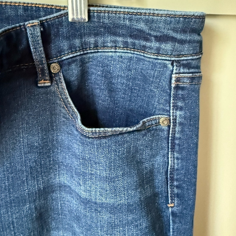 NWOT Talbots Flawless 5-Pocket Blue Jeans SZ 14; Buttons at Ankles - Picture 4 of 12